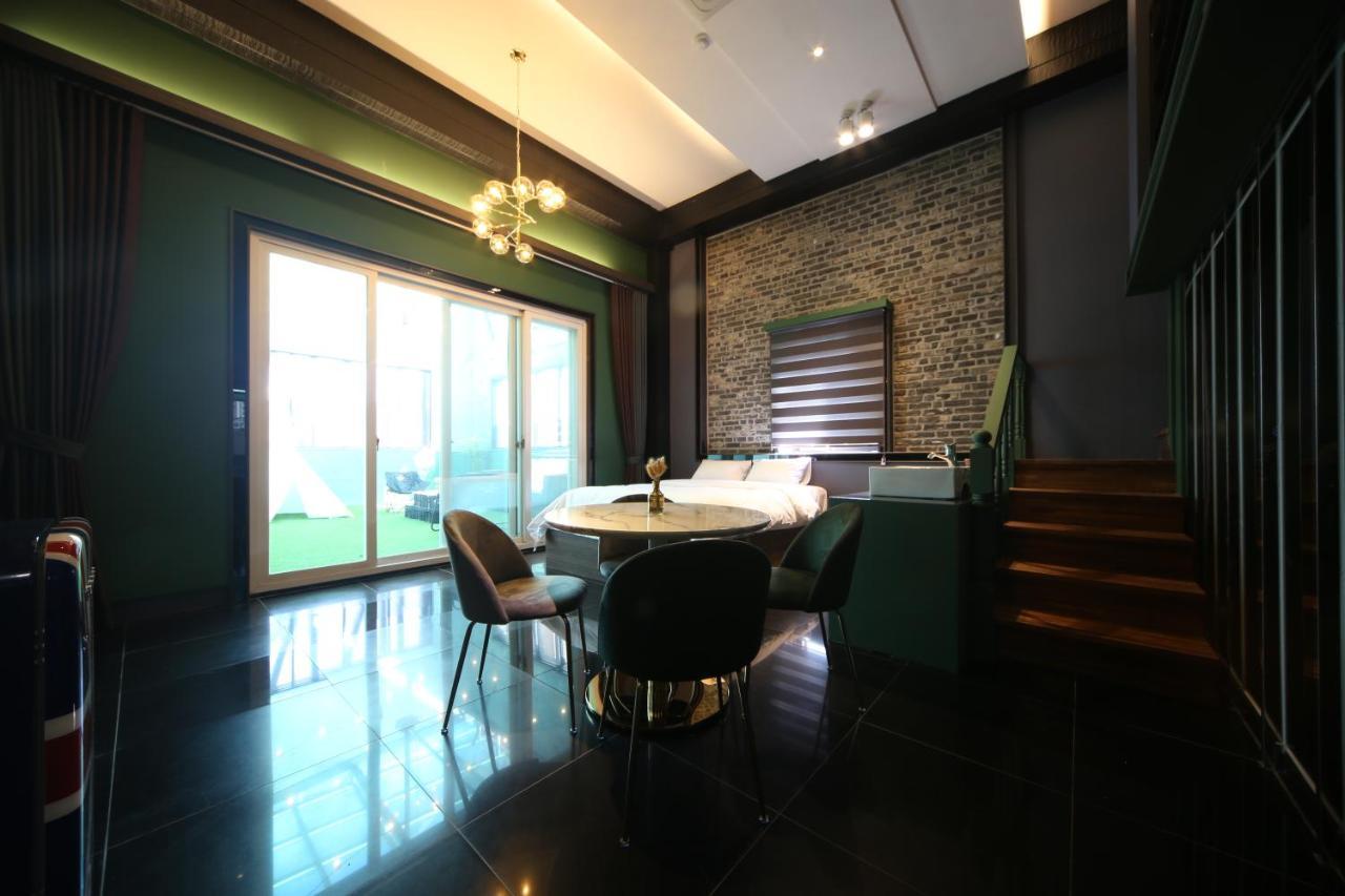 Hotel Yeogiatte Daegu Station Екстериор снимка