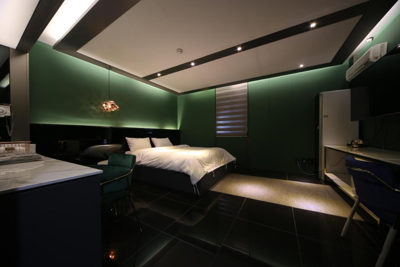 Hotel Yeogiatte Daegu Station Екстериор снимка
