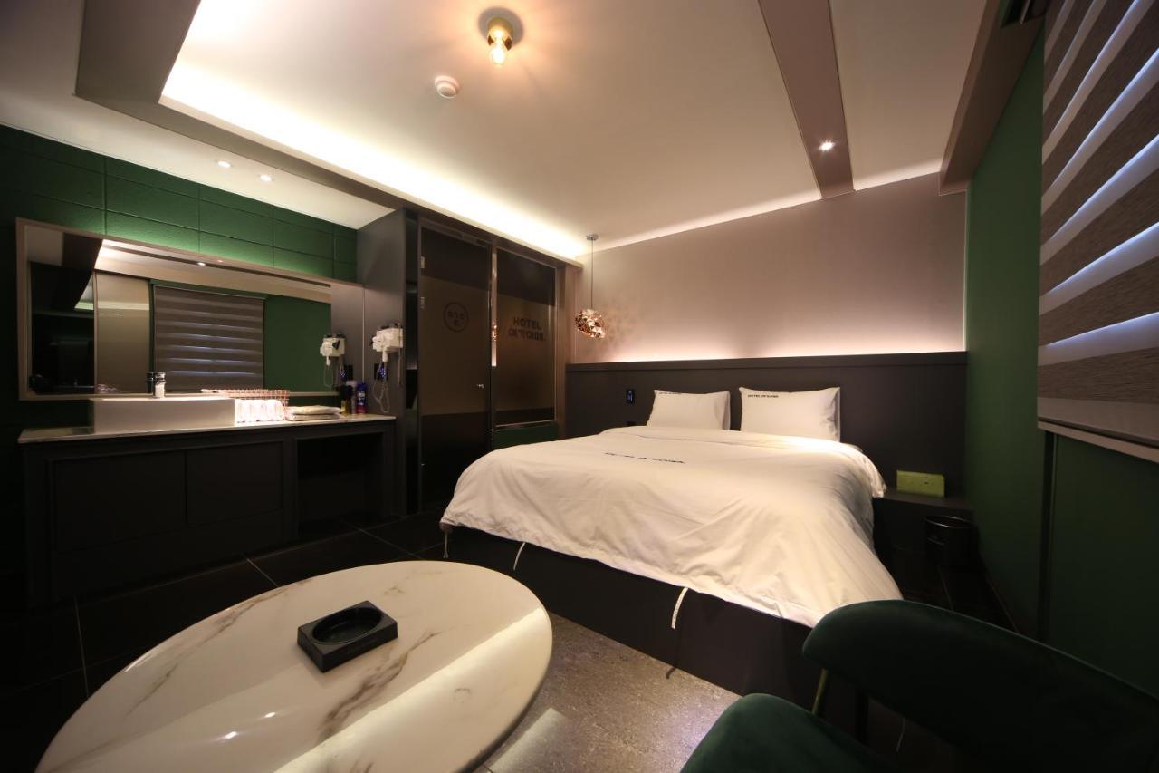 Hotel Yeogiatte Daegu Station Екстериор снимка